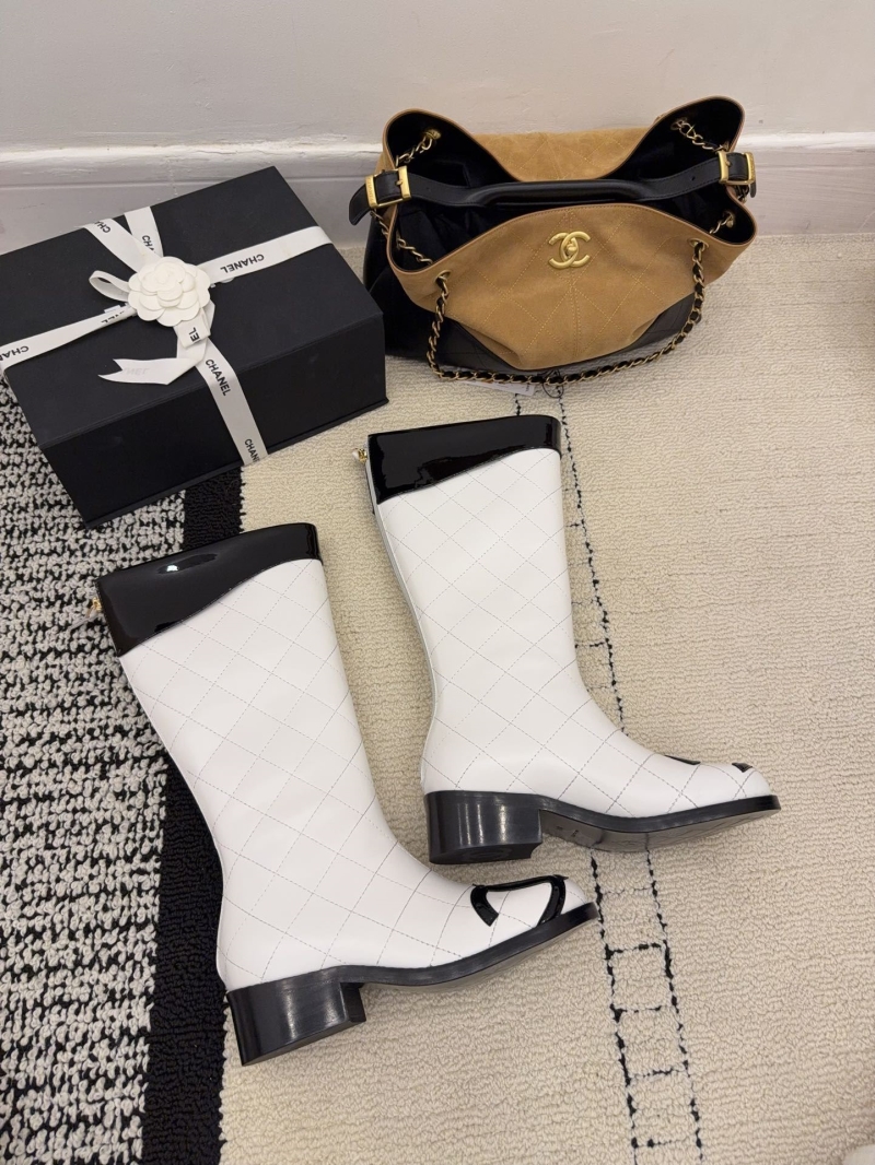Ch**el boots